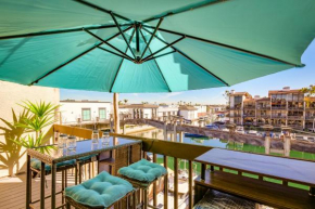 Waterfront Long Beach Condo with Pool Access!